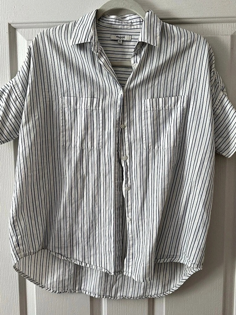 Madewell Blue and White Striped Short Sleeve Button-Down Shirt Striped Short